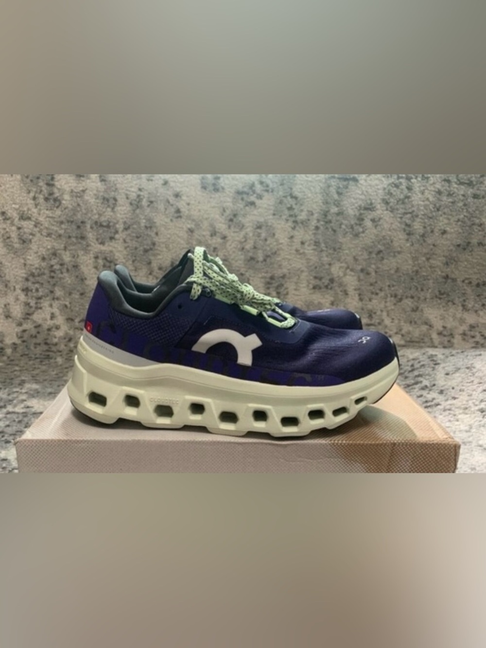 On Running Cloud Monster Purple Women’s Running Shoes Size 5